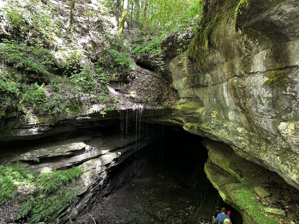 Mammoth Cave National Park entrance